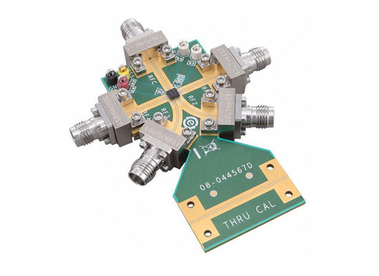 ADRF5046-EVALZ এমবেডেড সলিউশন ADRF5046 SP4T সুইচ মূল্যায়ন বোর্ড