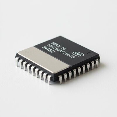 MAX 10 FPGA 10M25DAF256I7P ফিল্ড প্রোগ্রামযোগ্য গেট অ্যারে প্রোগ্রামযোগ্য লজিক চিপ